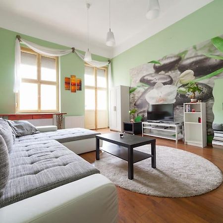 Main Street Apartment / Heart Of Bp Budapest Eksteriør billede